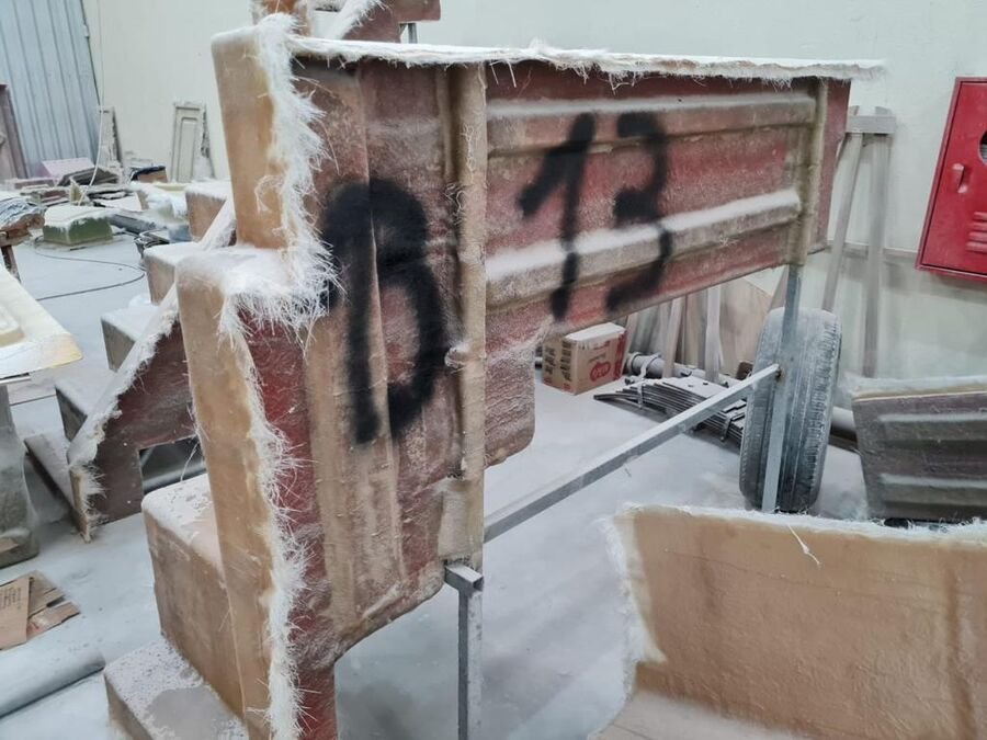 Moldes de componentes numerados e identificados